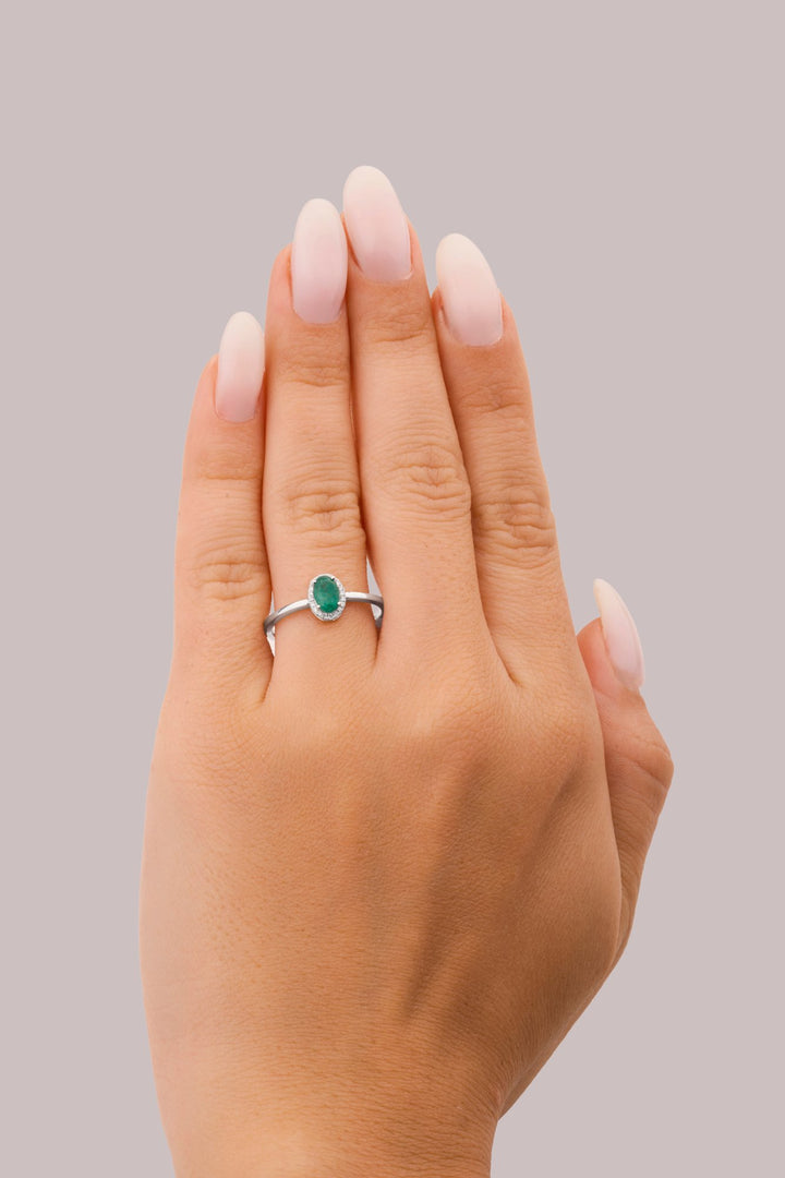 Diana Oval Diamond Ring - Emerald