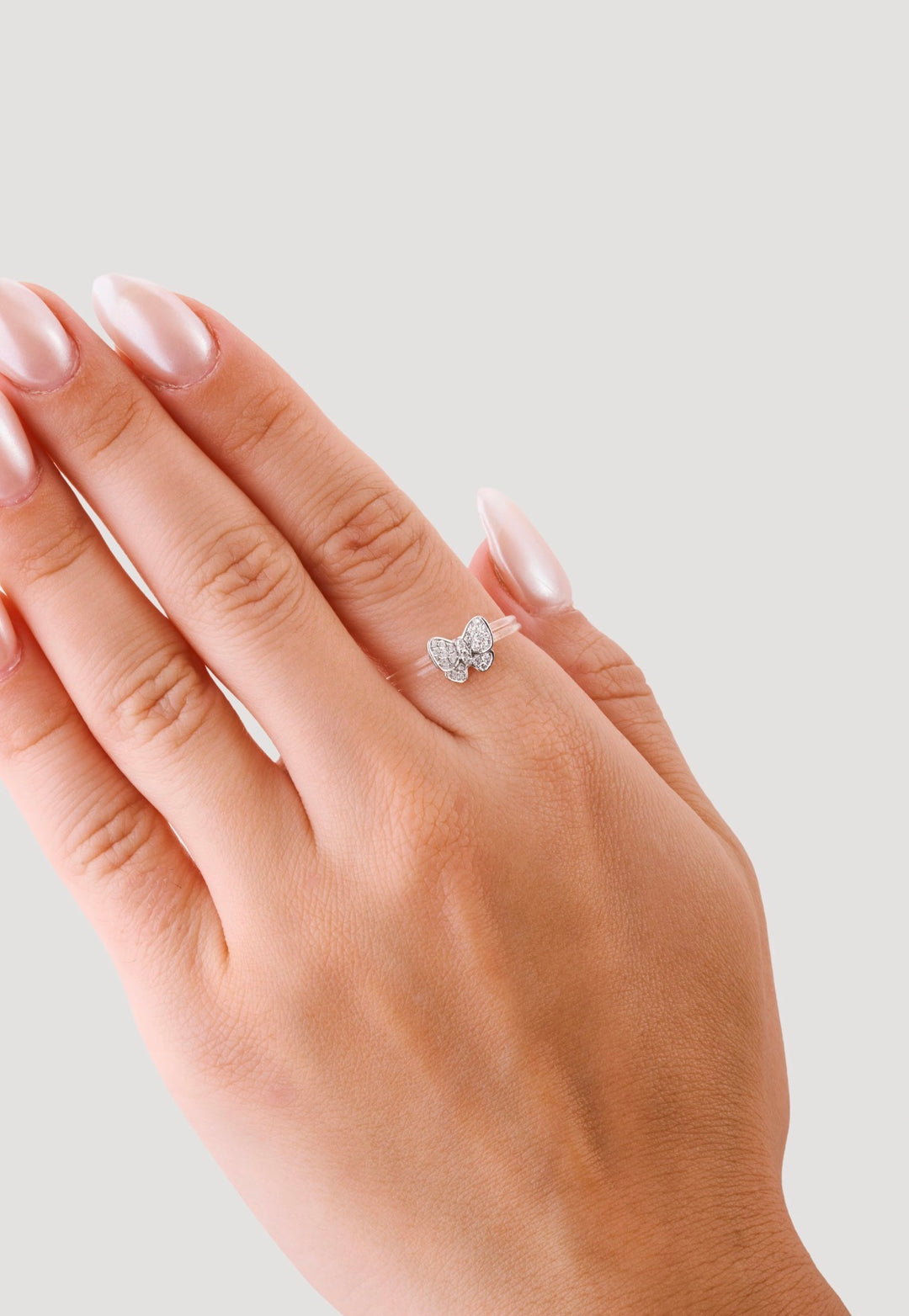 Floats bow diamond ring