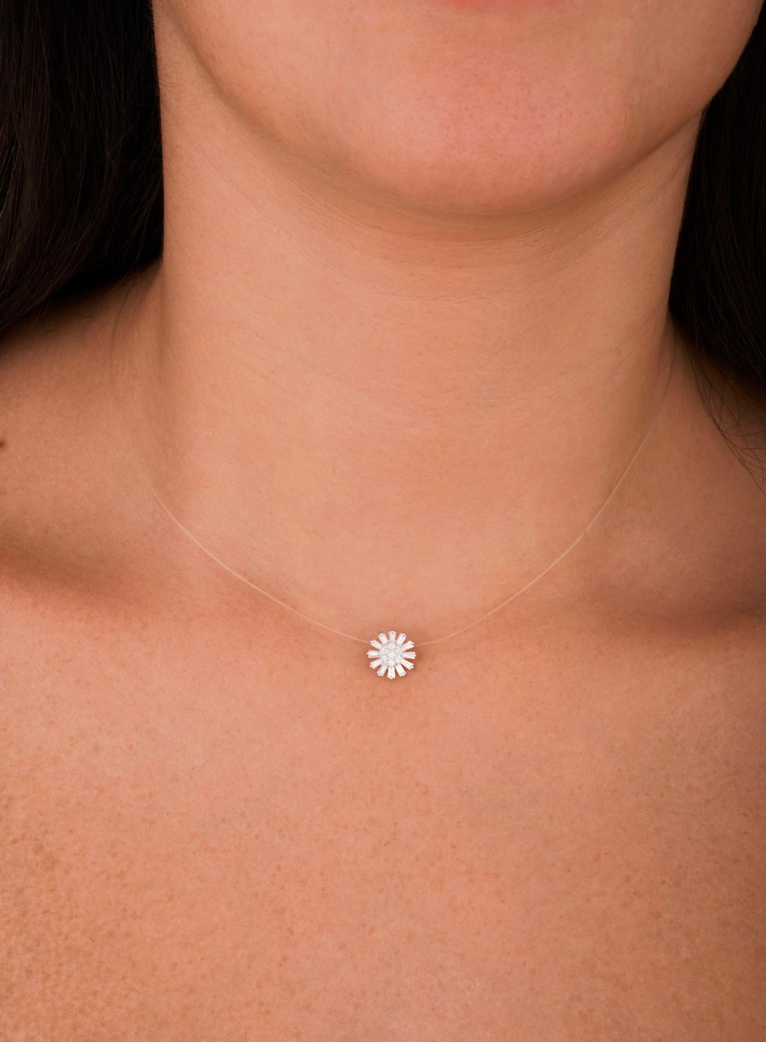 Floats flower diamond necklace