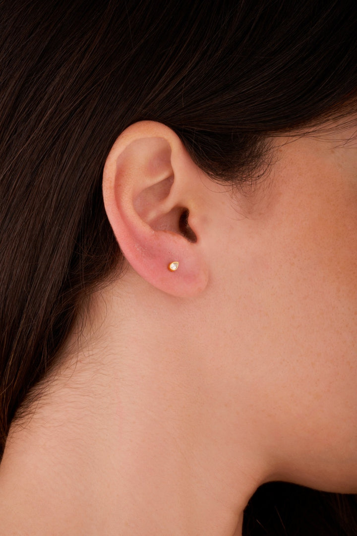 Iris one pair gold ear piercing