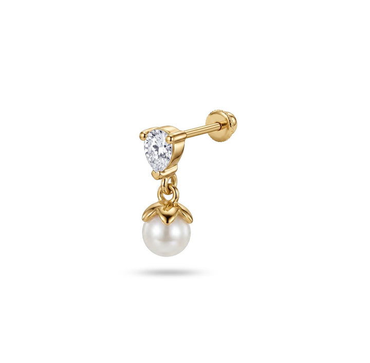 Iris circle with pearl ear piercing