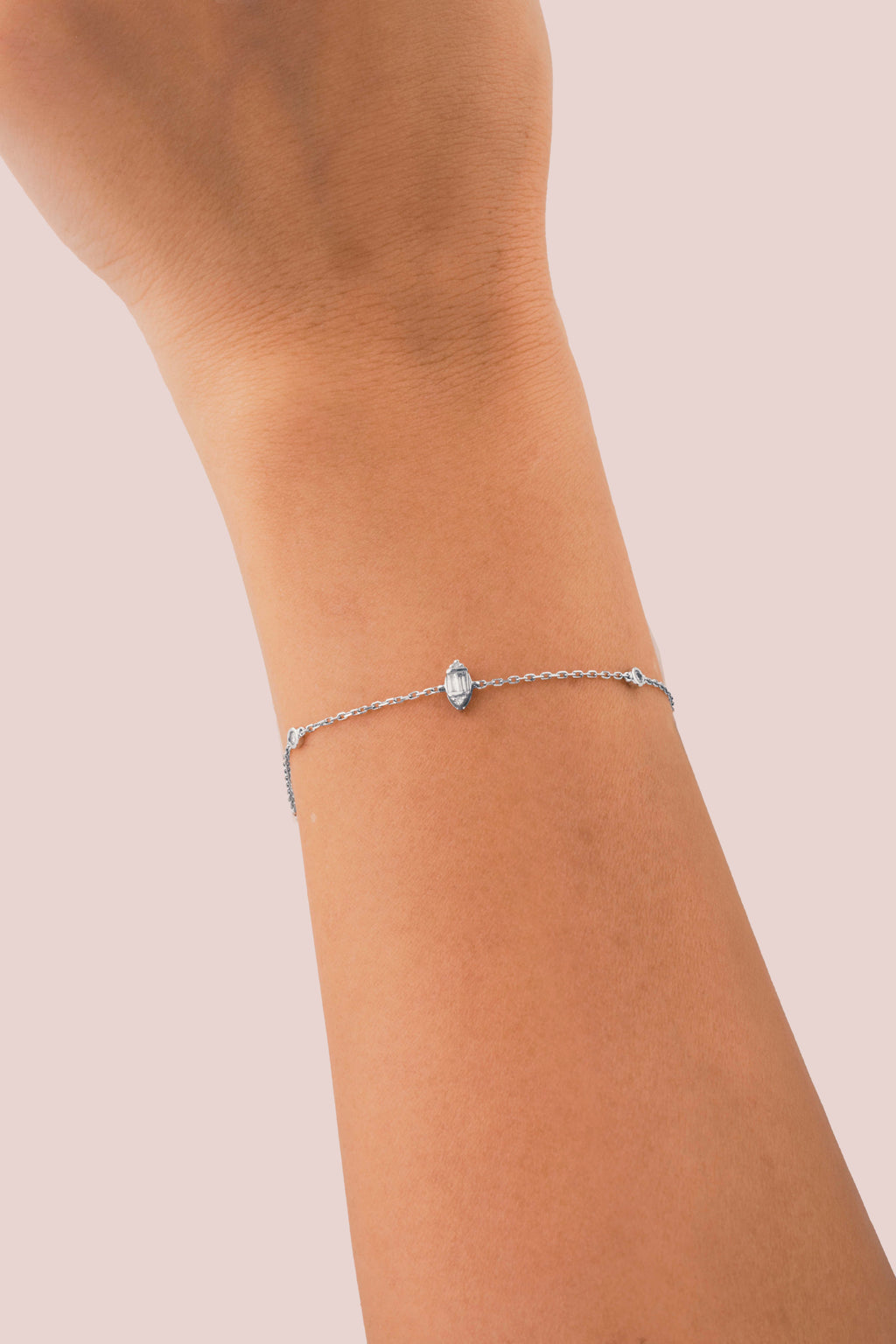 Trendy Oval Diamond Chain Bracelet