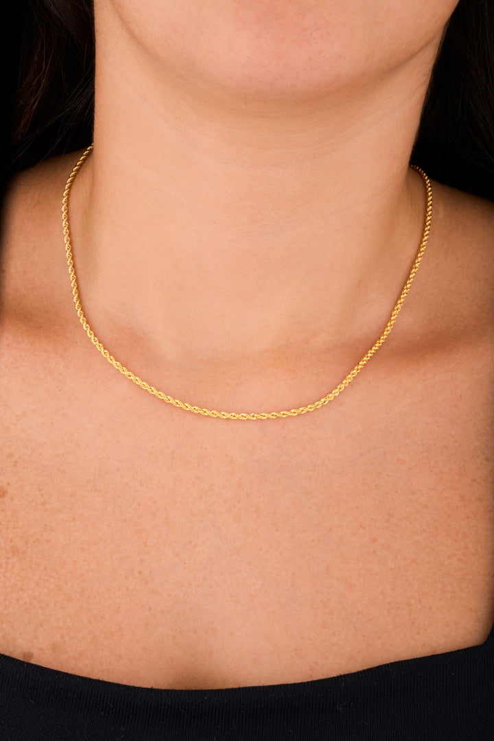 IRIS Short Skinny Gold Necklace