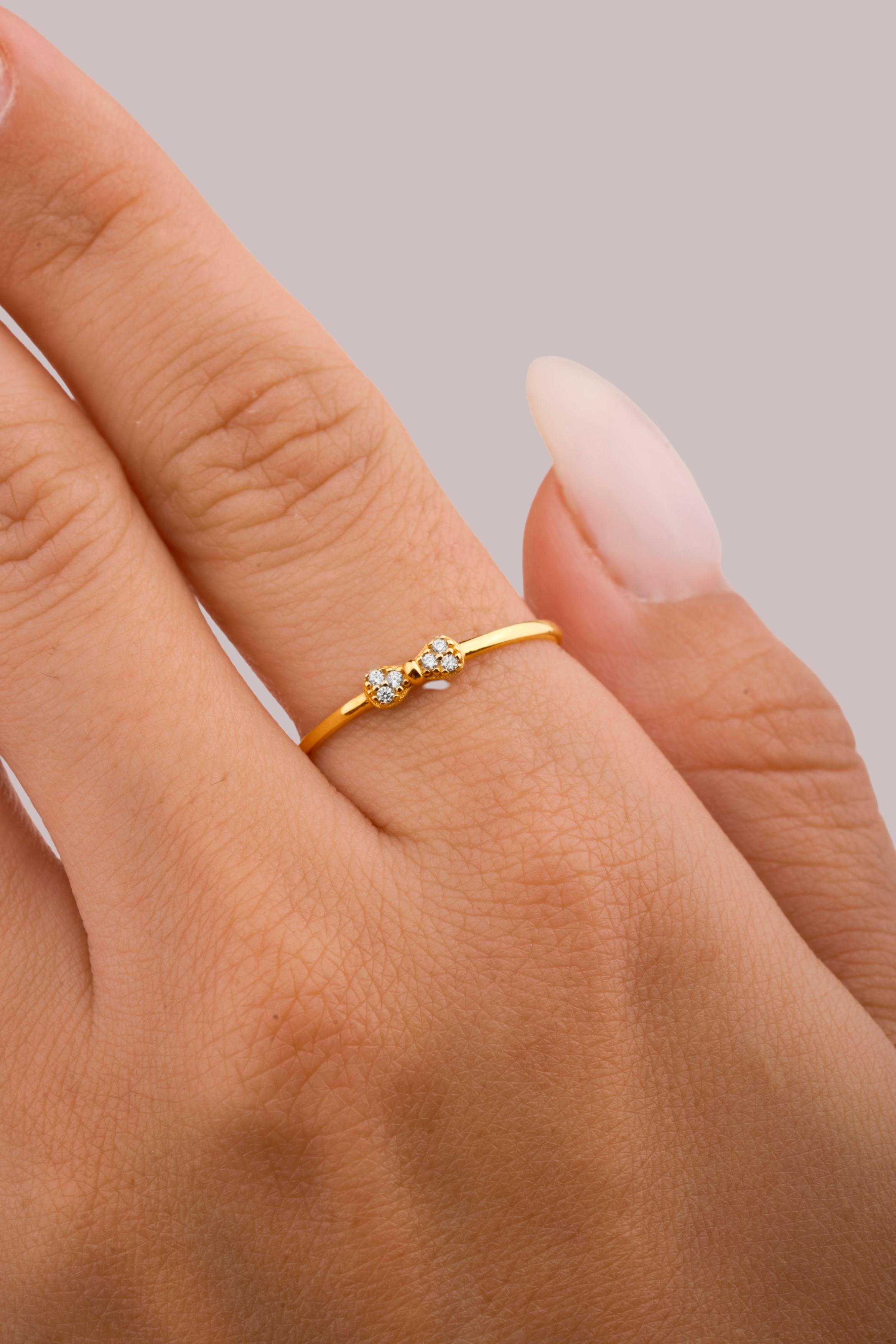 IRIS Bow Of Stones Gold Ring