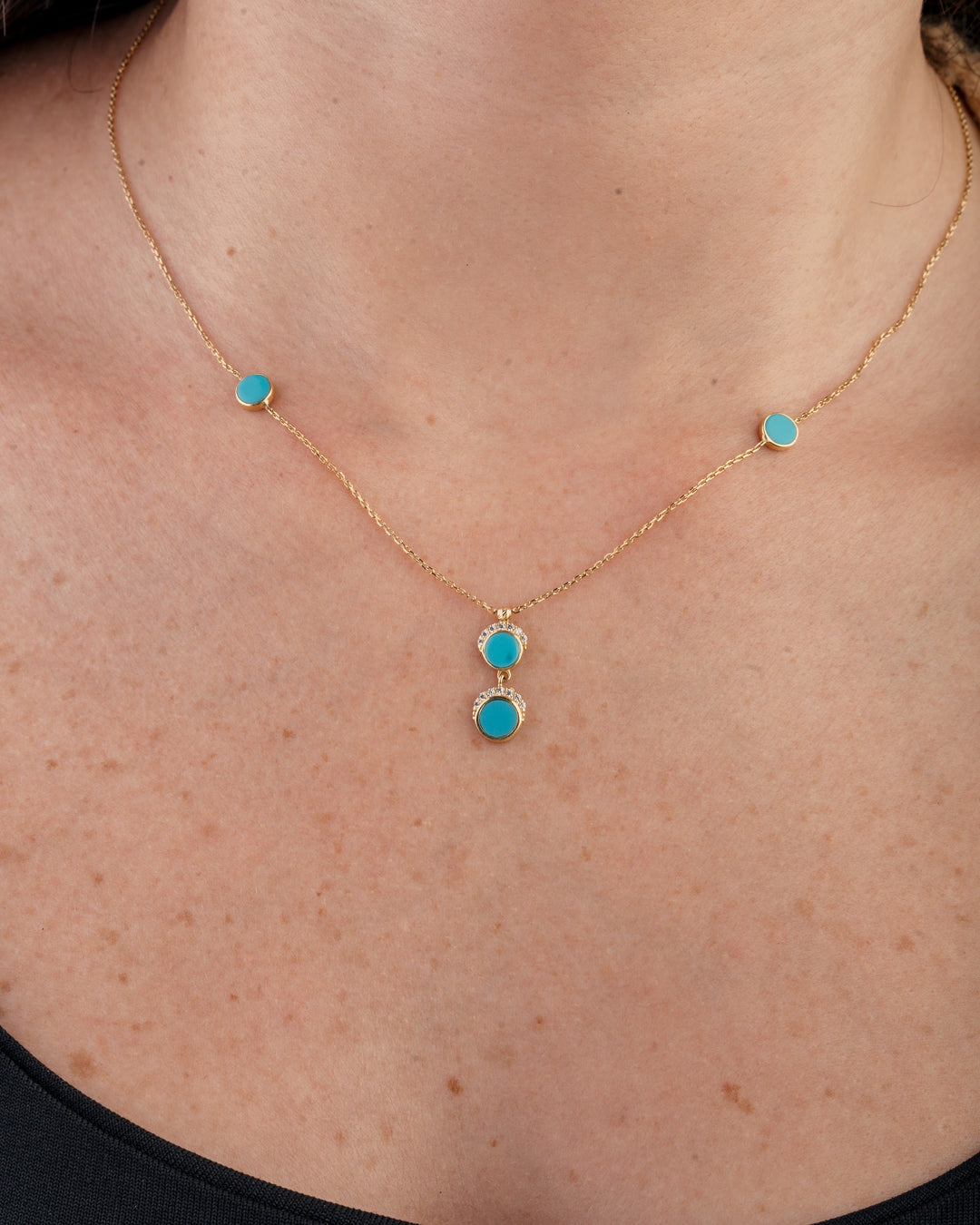 Eclat four circles with stones gold necklace