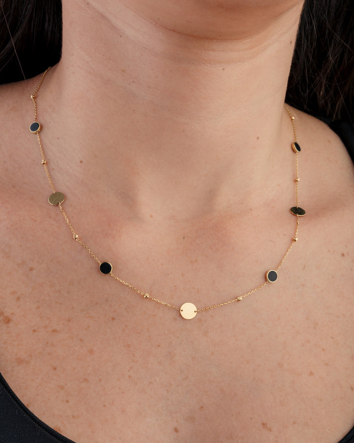 Eclat four circles gold necklace