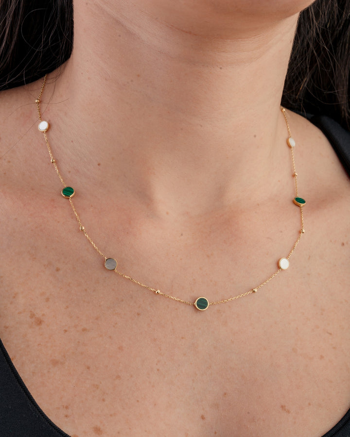Eclat seven circles gold necklace