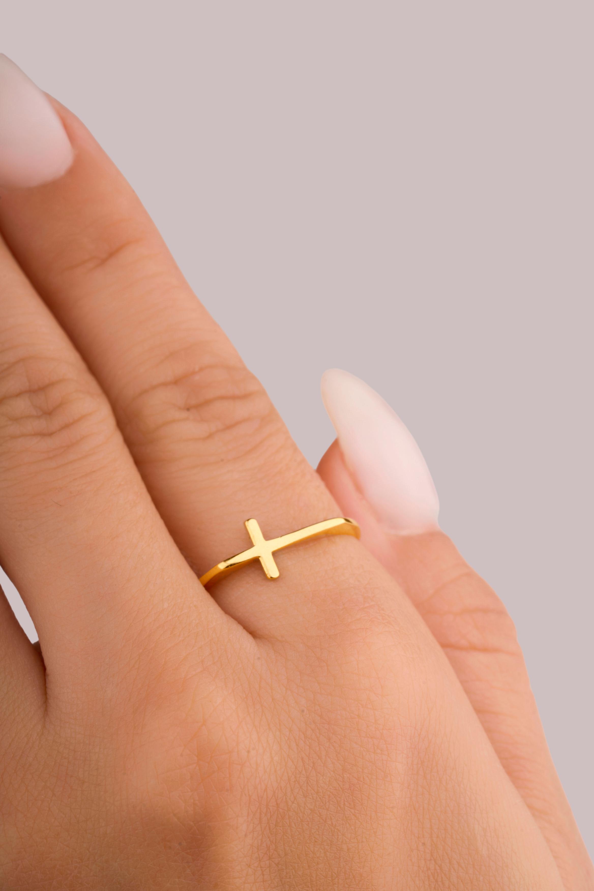 IRIS Flat Cross Gold Ring