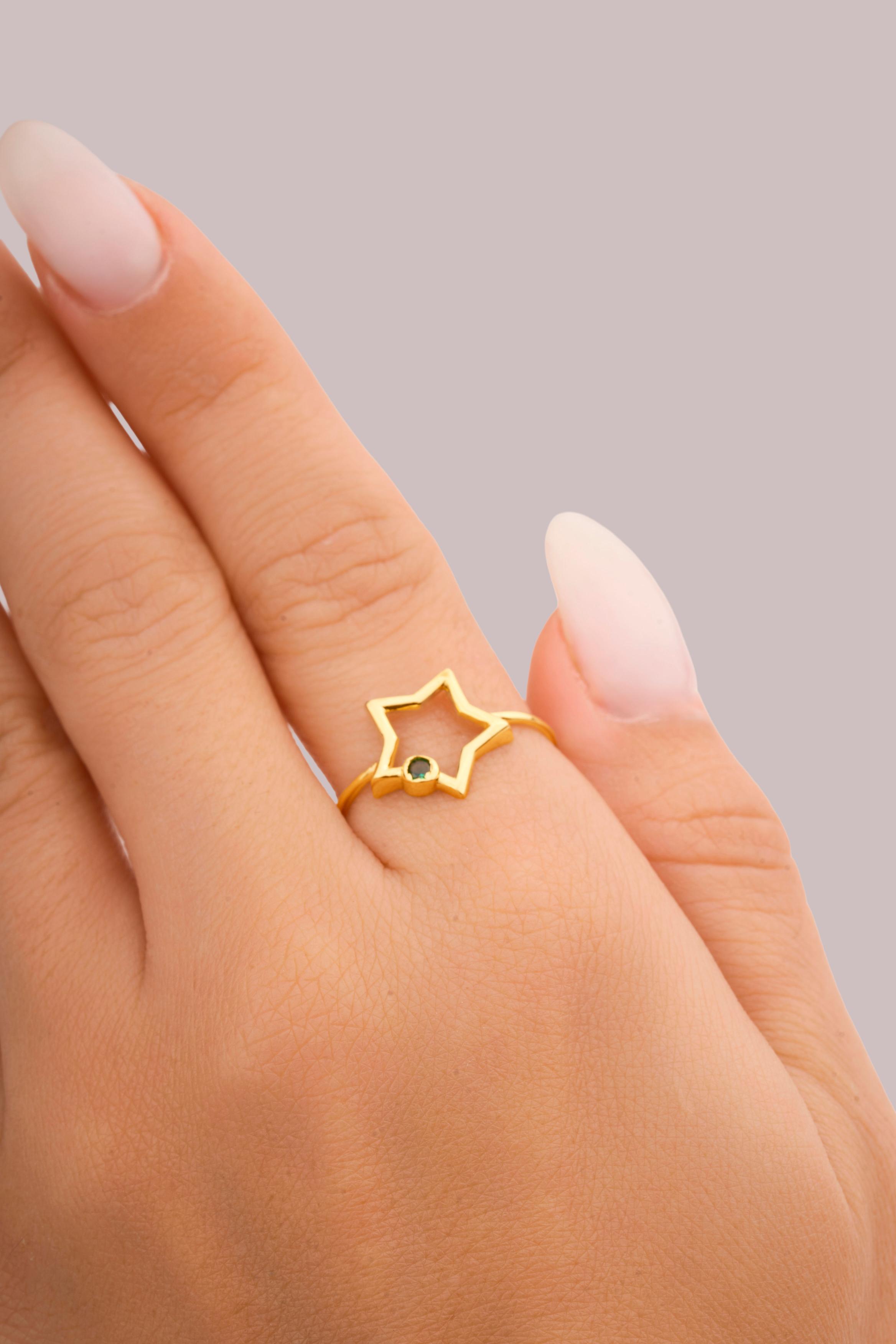 IRIS Star Empty Gold Ring
