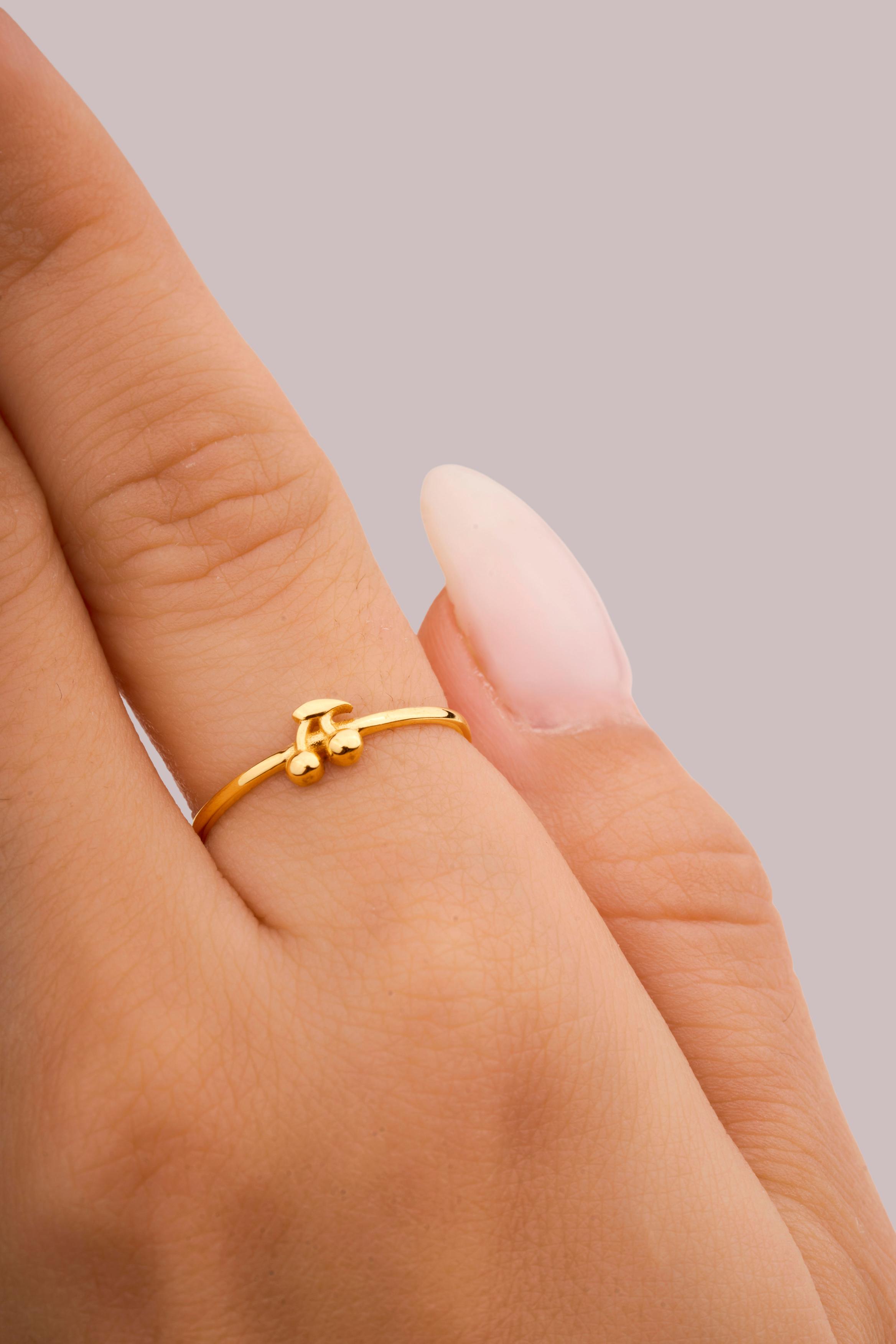 IRIS Cherry Gold Ring