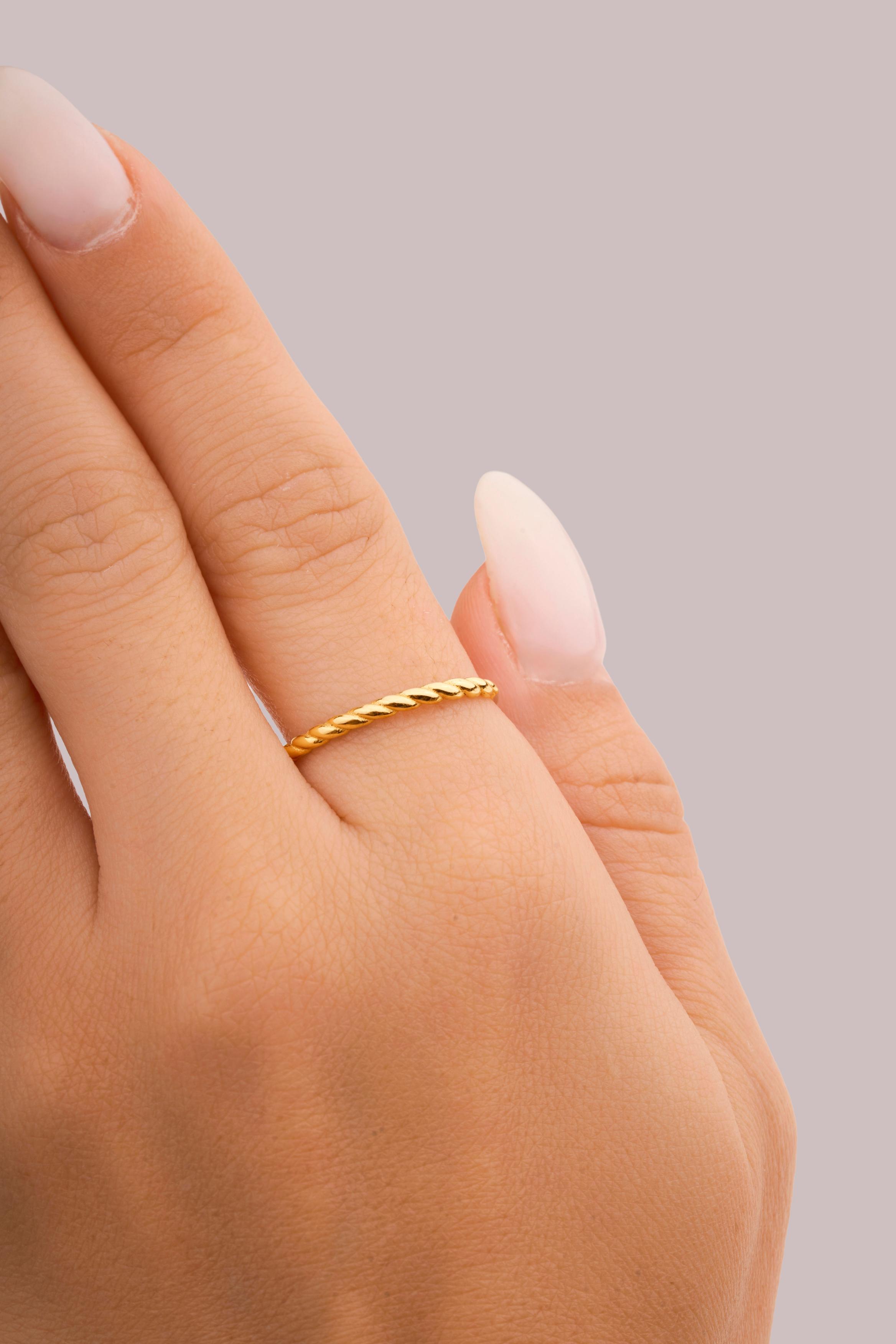 IRIS Twisted Gold Ring