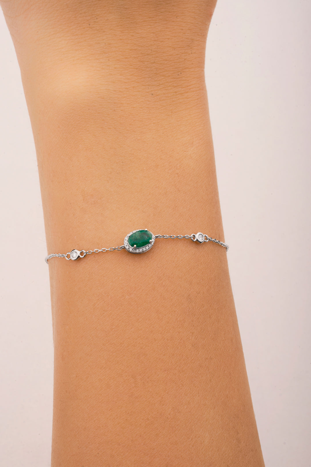 Diana Oval Emerald Bracelet