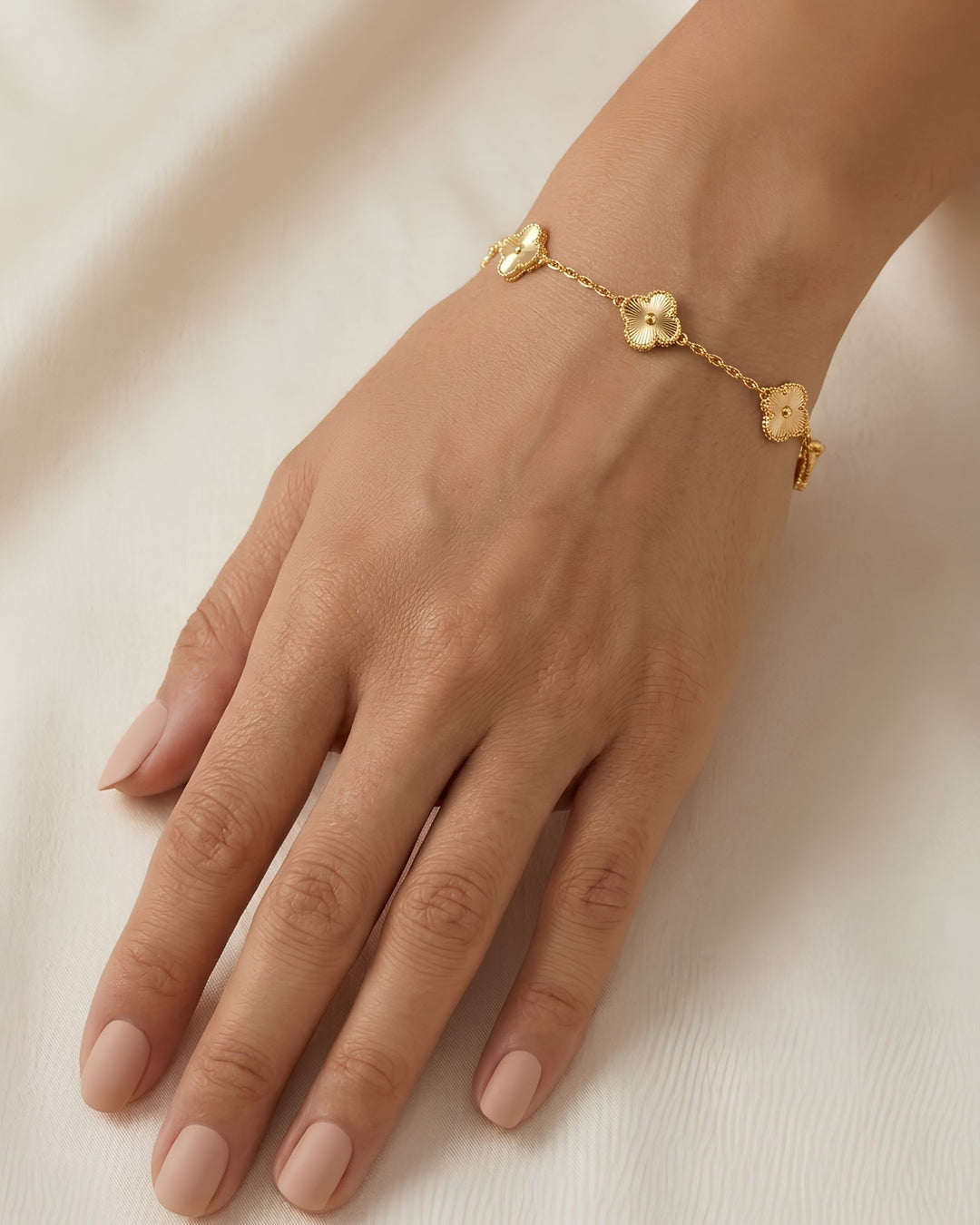 Iris Clover Gold Bracelet