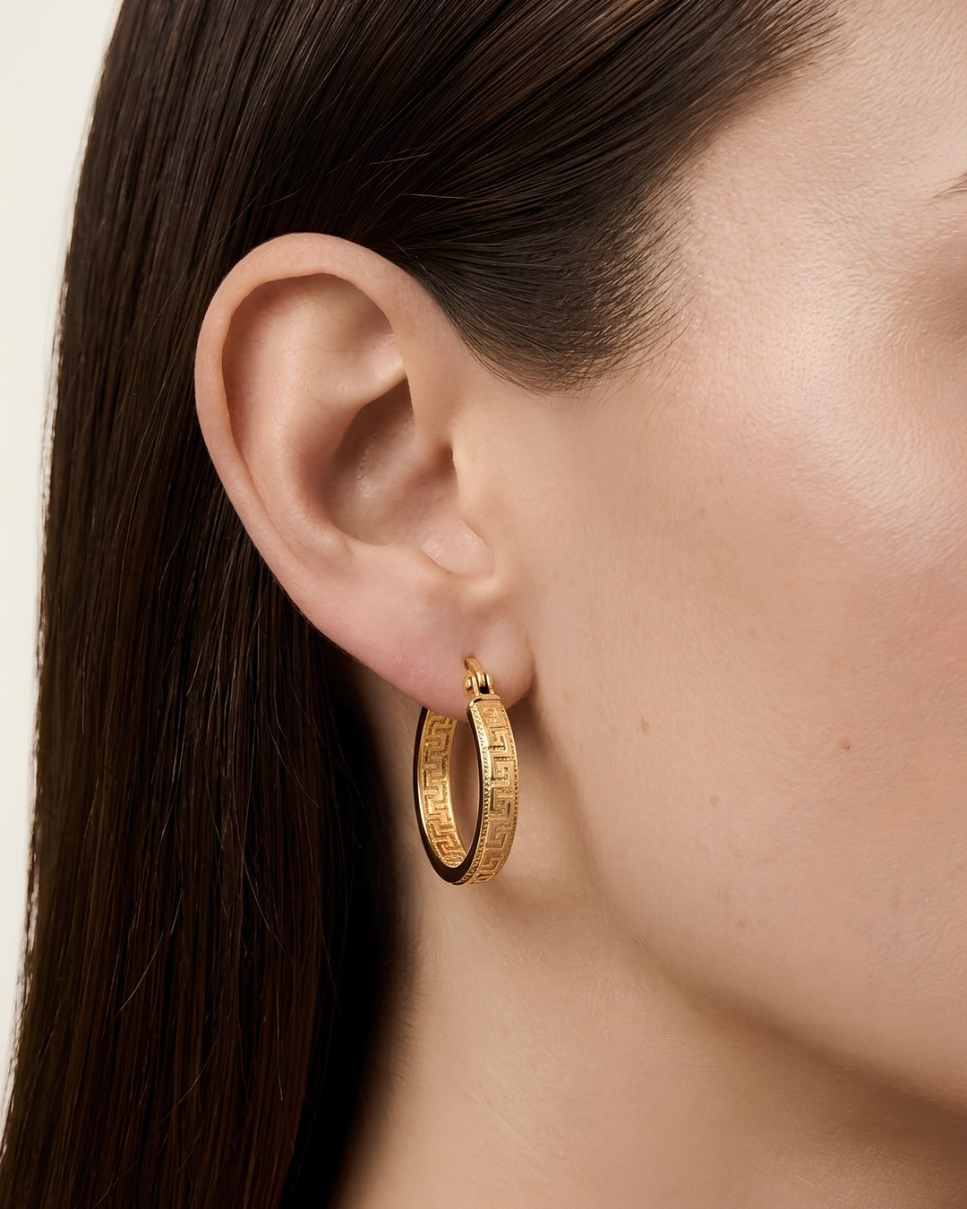 Iris Elegant Vintage Gold Earring