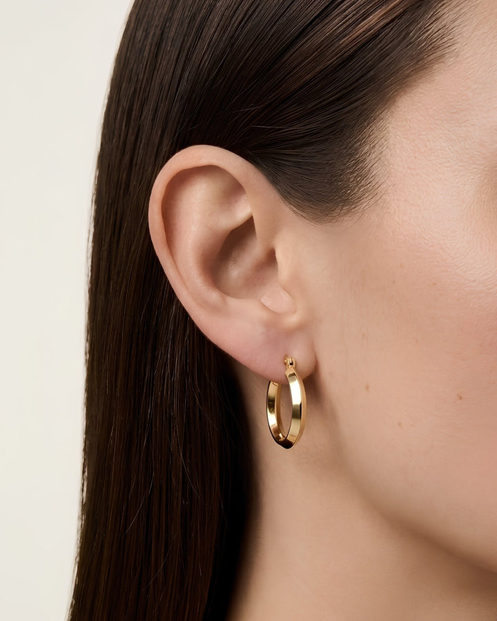 Iris Medium Gold Hoop Earring