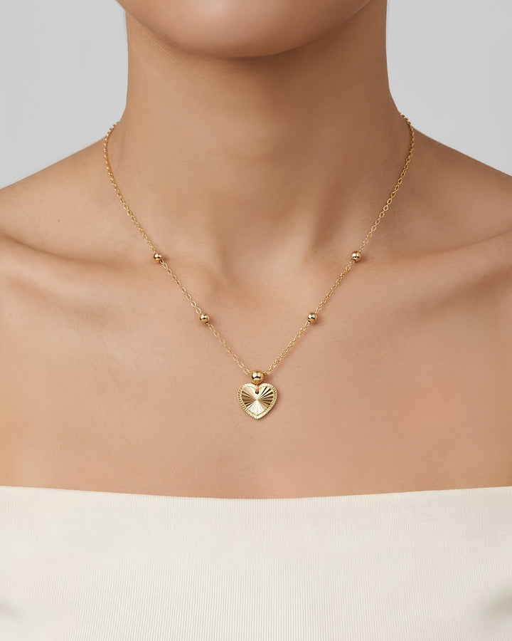 Iris Small Heart With Beads Gold Necklace