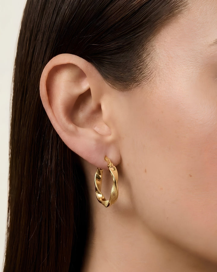 Iris Twisted Medium Gold Earring