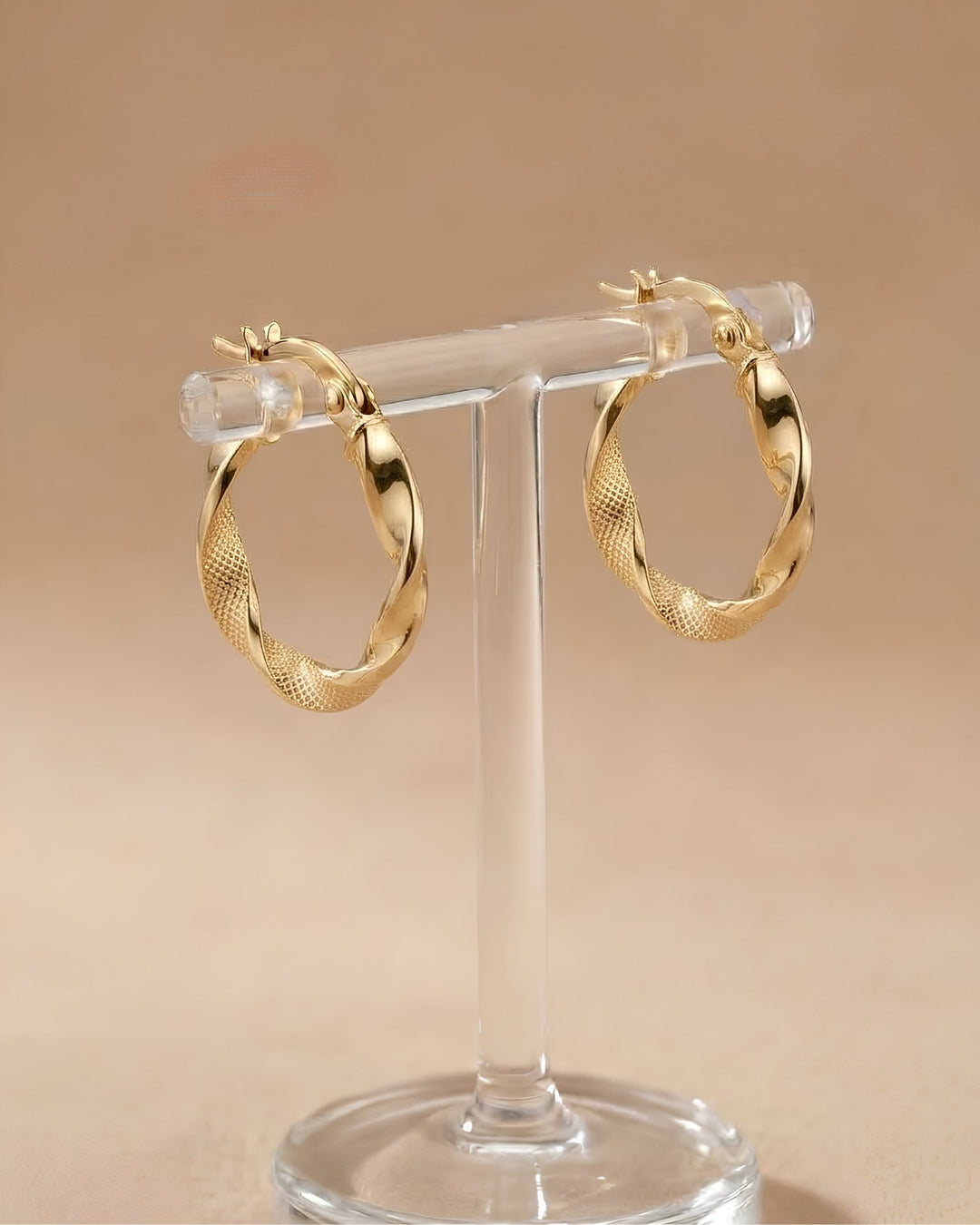 Iris Twisted Medium Gold Earring